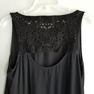 BLACK SWAN Top with  Leather Cutout in Back Sz M